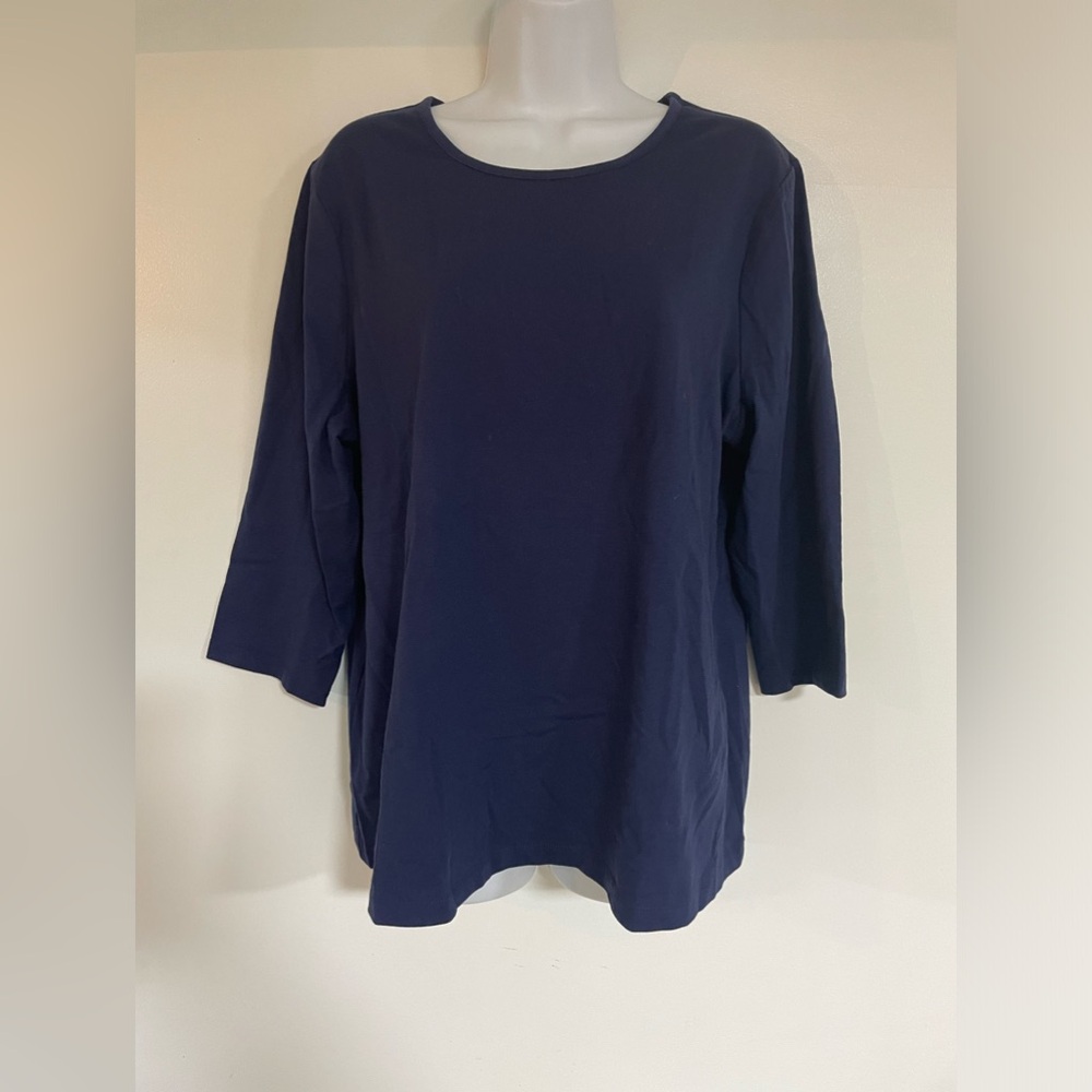 D & Co Cotton Navy New Top new without tag size L box7